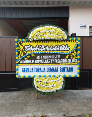 Papan Bunga Duka di Boyan Tanjung