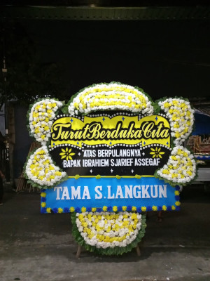 Papan Bunga Duka di Boyan Tanjung